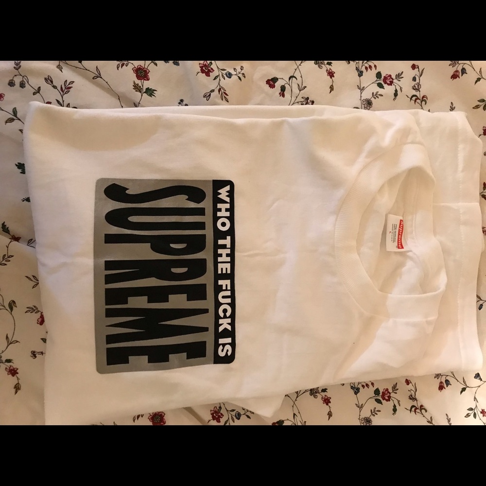 Supreme T-shirt
